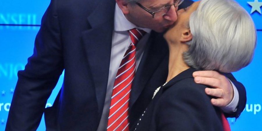 EU Chief Drinks 4 Glasses Of Champagne During Interview Set To Clarify His Alcoholism Denial