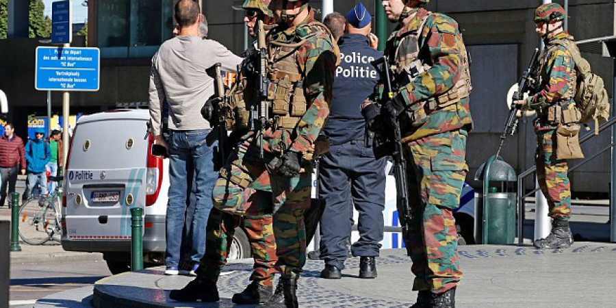 Brussels Jihad: Officers Stabbed, Bomb Squad Evacuates Train Station