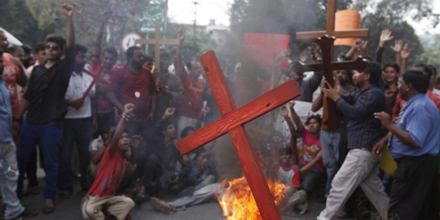 Pakistan Orders Home Churches Closed As Calls For Lynching Christians Grow Louder