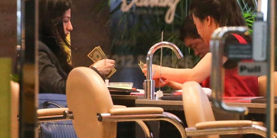 Huma Gets Dolled Up To Welcome Anthony Home From Pervert Rehab