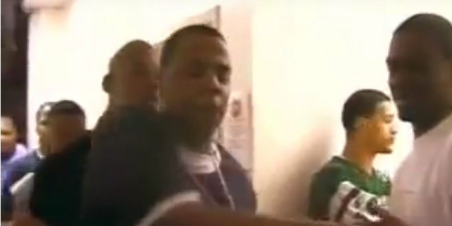 Typical Hillary Clinton Surrogate Jay-Z Beats On 12-Year-Old Girl For Taking His Picture Without Asking